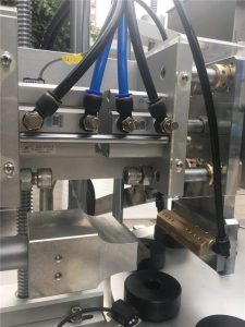 Machine de remplissage de tube cosmétique d'étanchéité par ultrasons