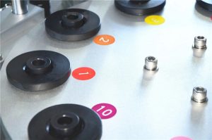 Machine de remplissage de tube cosmétique d'étanchéité par ultrasons